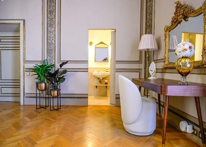Palazzo Massimo Boutique Piazza Venezia 4*