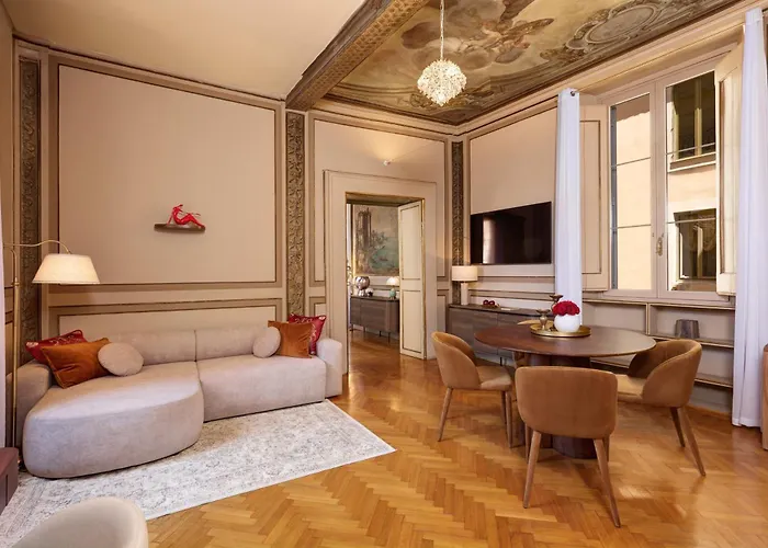 Palazzo Massimo Boutique Piazza Venezia Рим